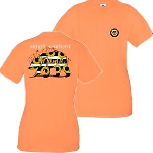 ‼️CLOSING SALE EVERYTHING MUST GO‼️
NWT Simply Southern Mama Bear Women's T